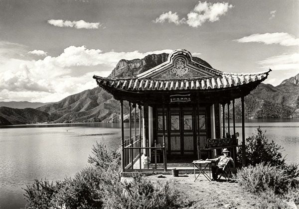 洛克在谢瓦俄岛亭中
