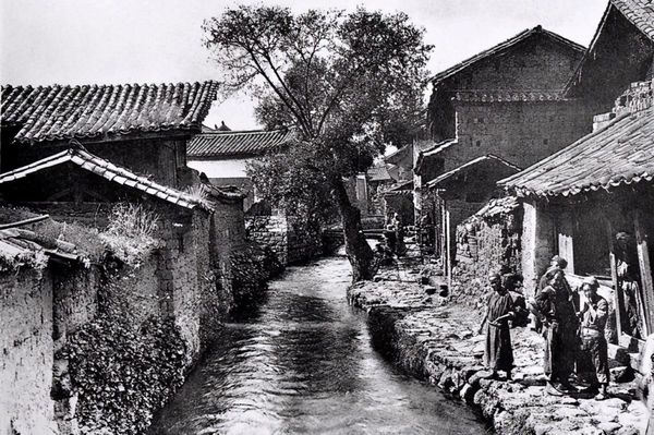 丽江古城水渠