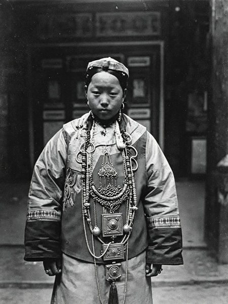 卓尼藏族男孩盛装（1926）