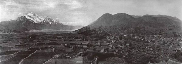 丽江古城全景（1923.8.22）